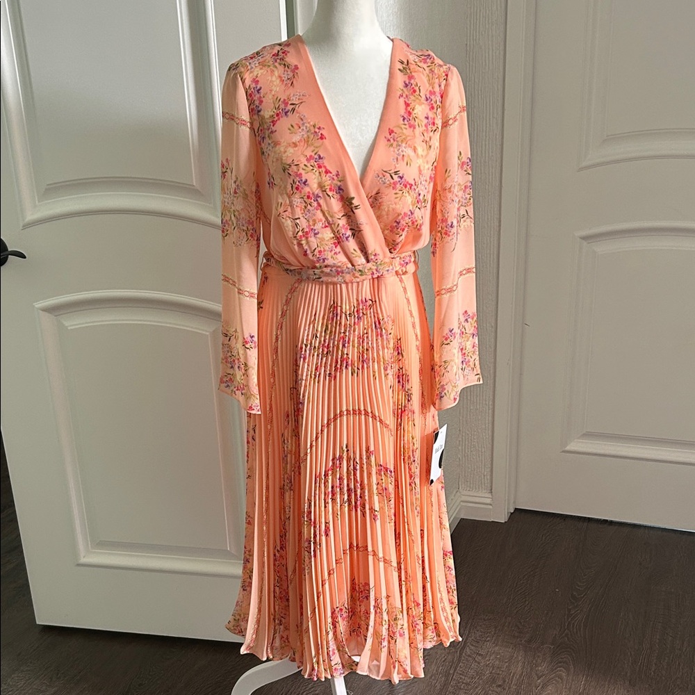 Floral Peach Long-Sleeve Pleated Midi Dress